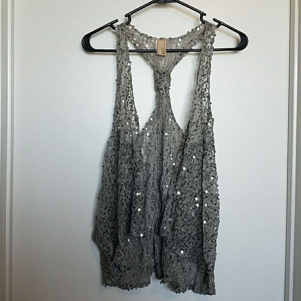 Buckle (BKE) vest